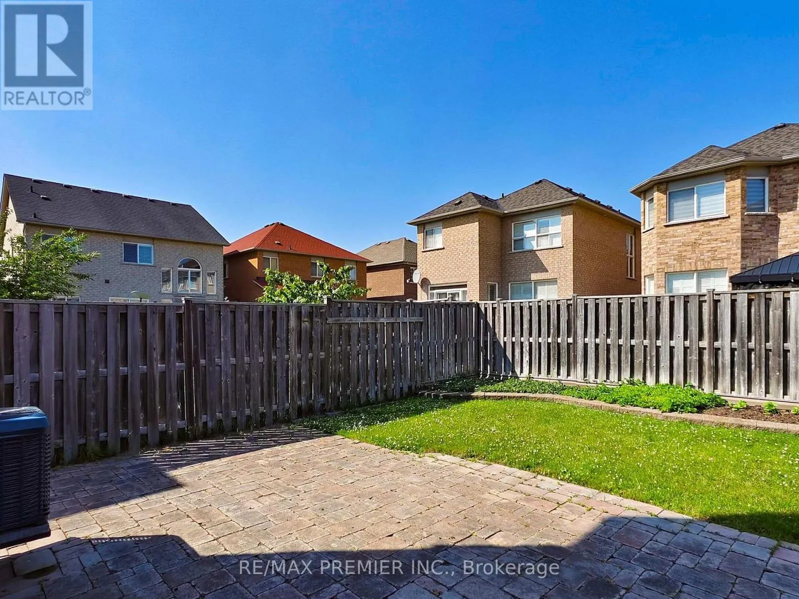 5869 YACHTSMAN CROSSING