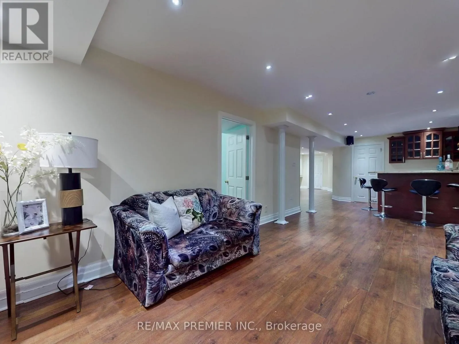5869 YACHTSMAN CROSSING