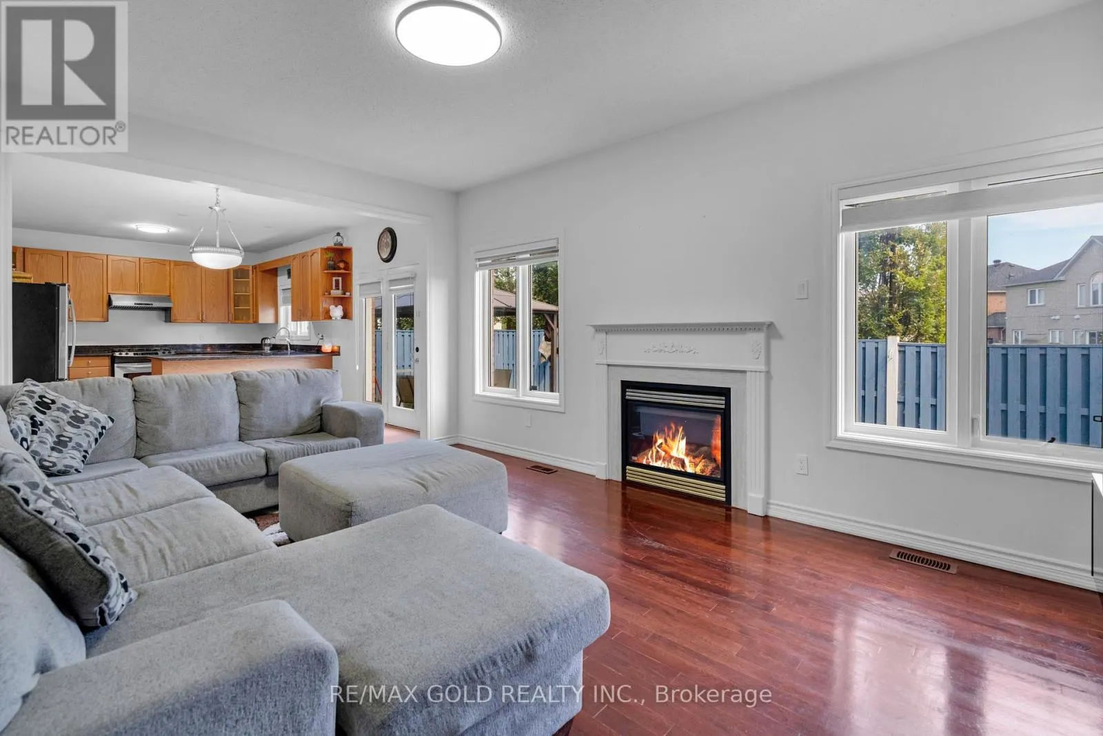 39 DARREN ROAD