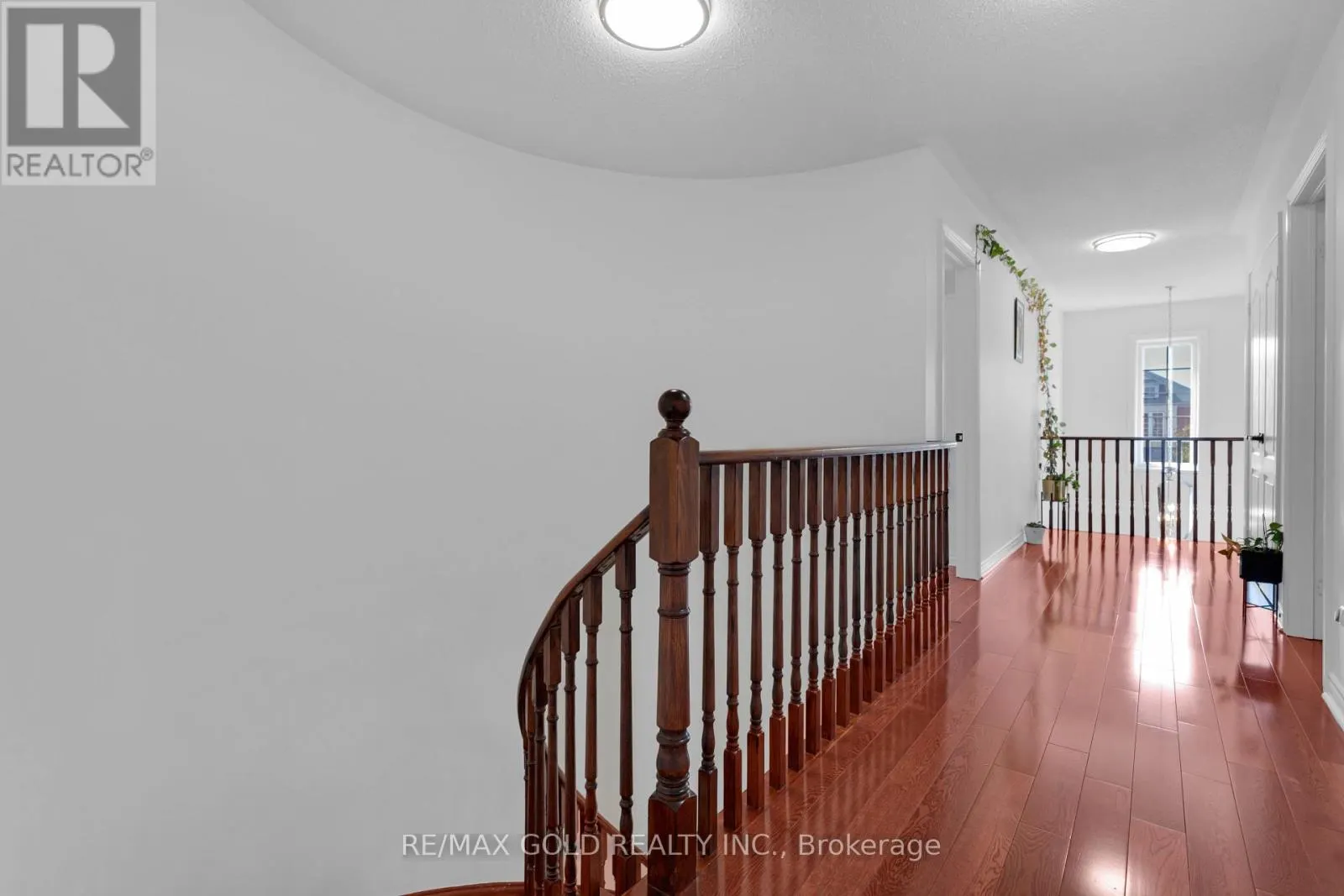 39 DARREN ROAD