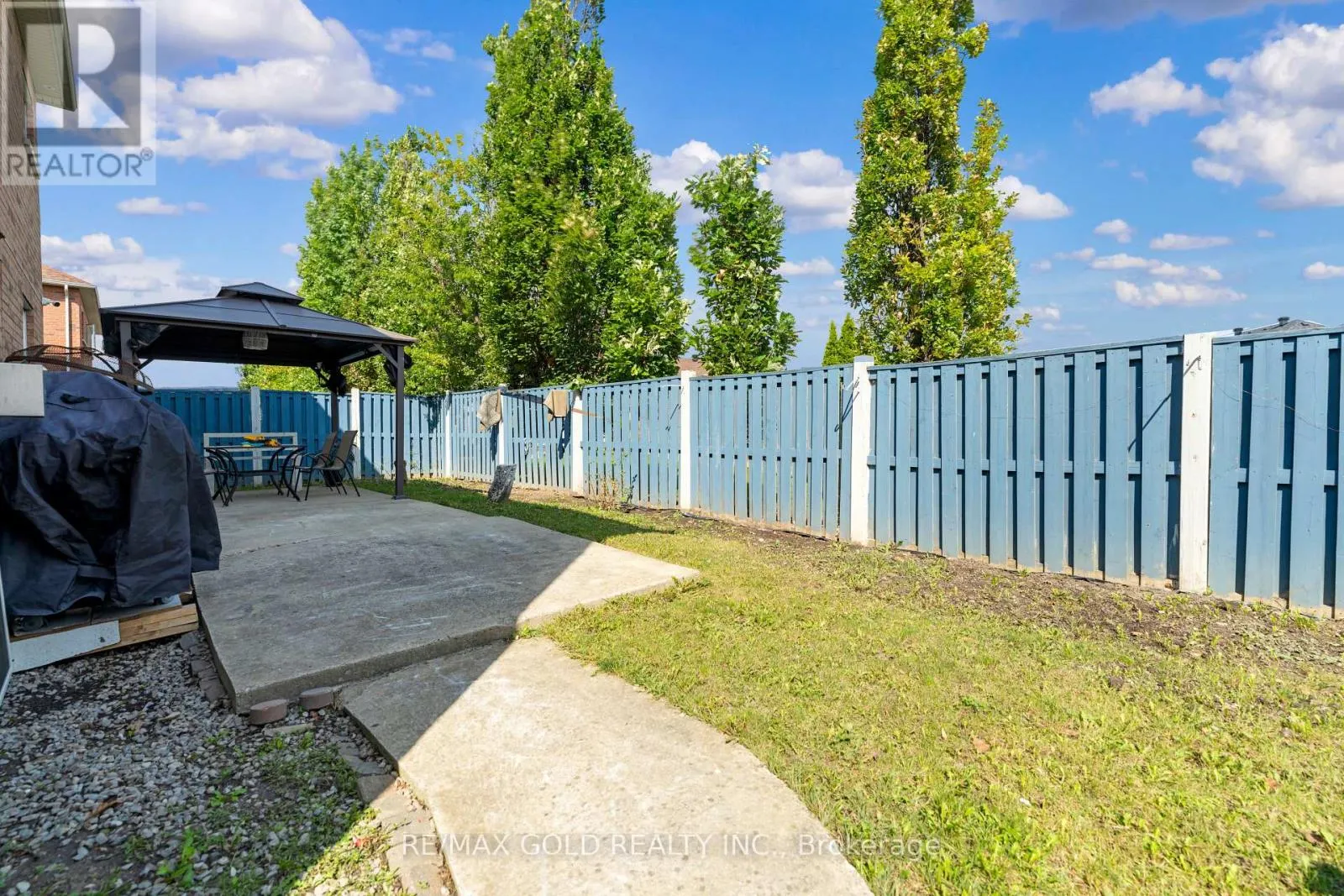 39 DARREN ROAD