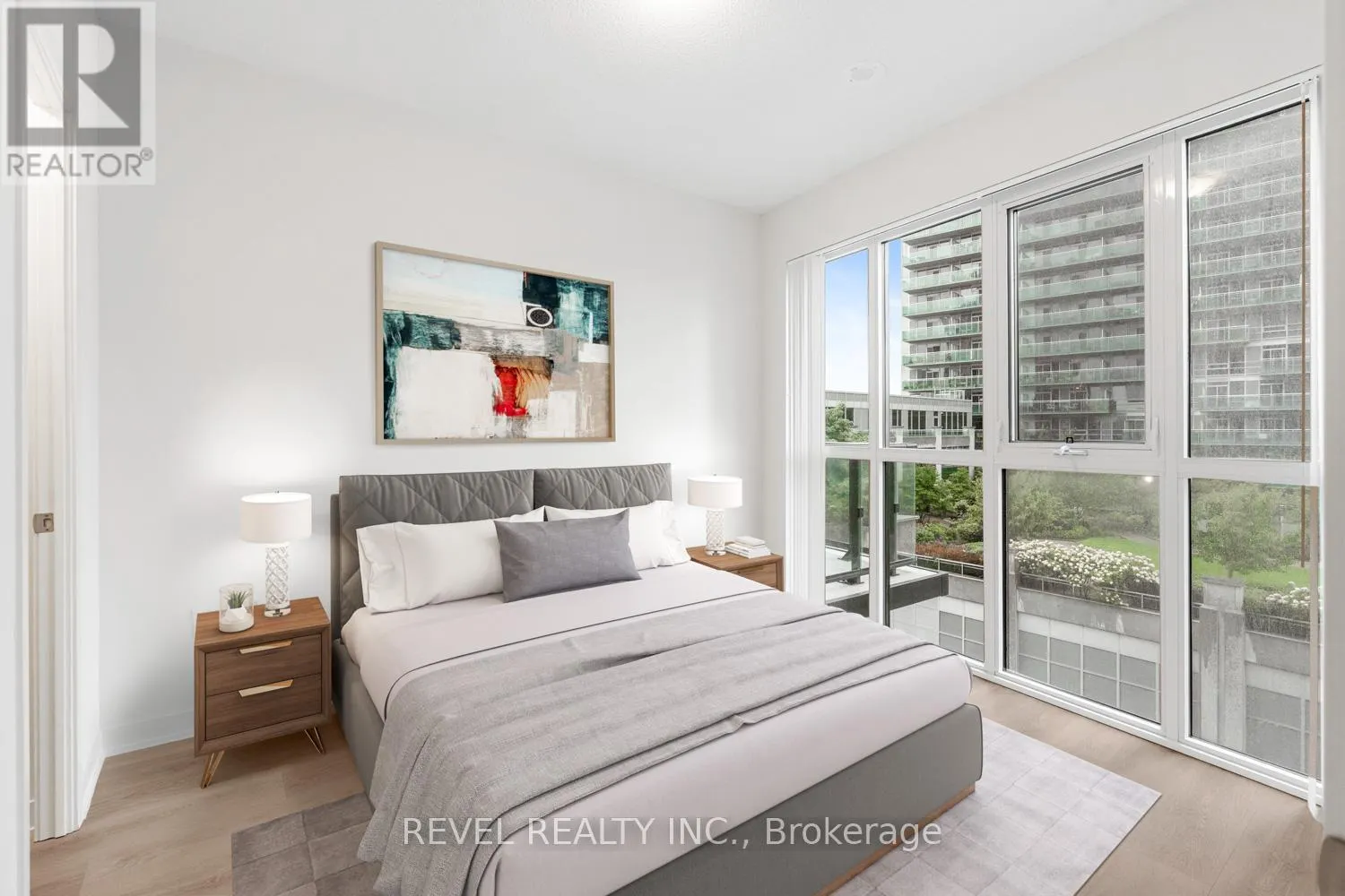 512 - 38 ANNIE CRAIG DRIVE