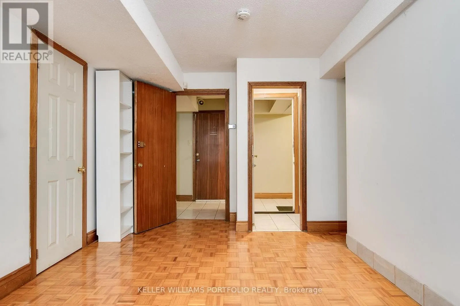 BSMNT - 20 MONTESSON STREET