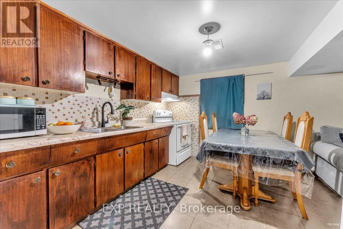 21 KANARICK CRESCENT