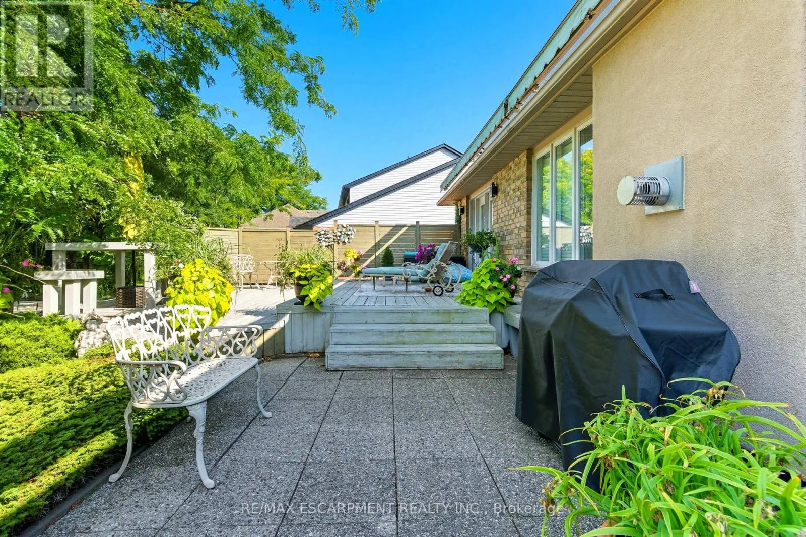 1104 CROFTON WAY