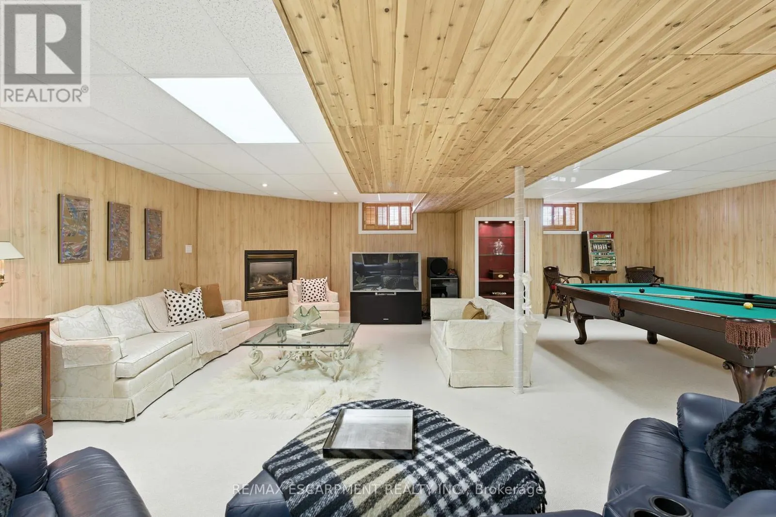 1104 CROFTON WAY