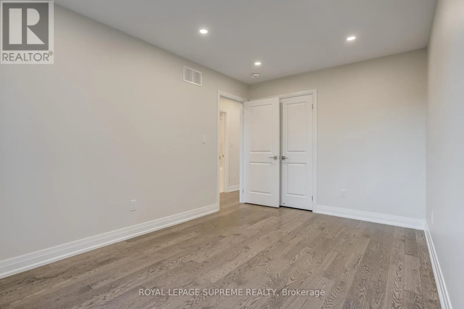 83 CLAIRTON CRESCENT