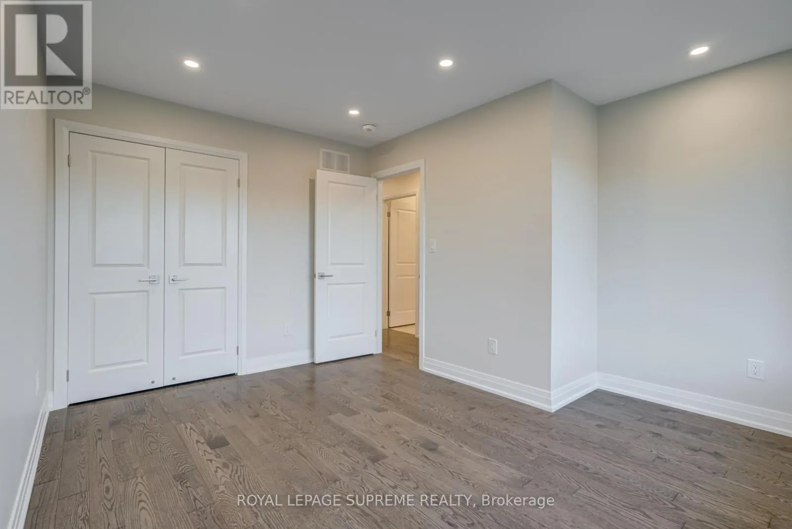 83 CLAIRTON CRESCENT