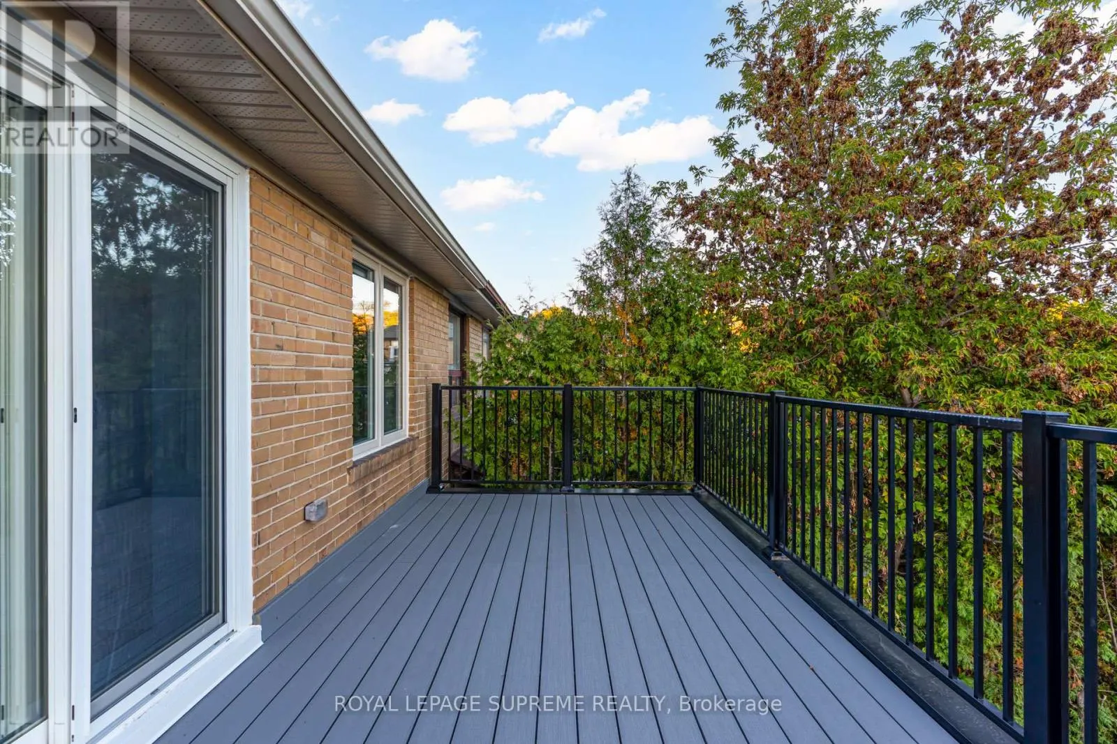 83 CLAIRTON CRESCENT