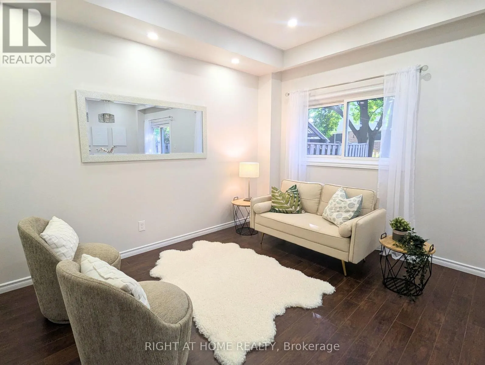 2599 INLAKE COURT