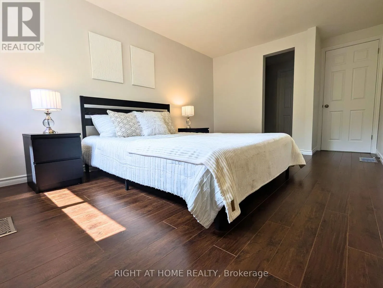 2599 INLAKE COURT
