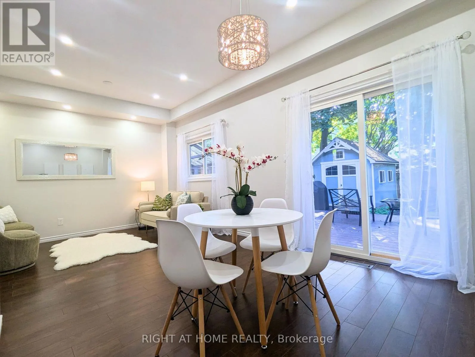 2599 INLAKE COURT