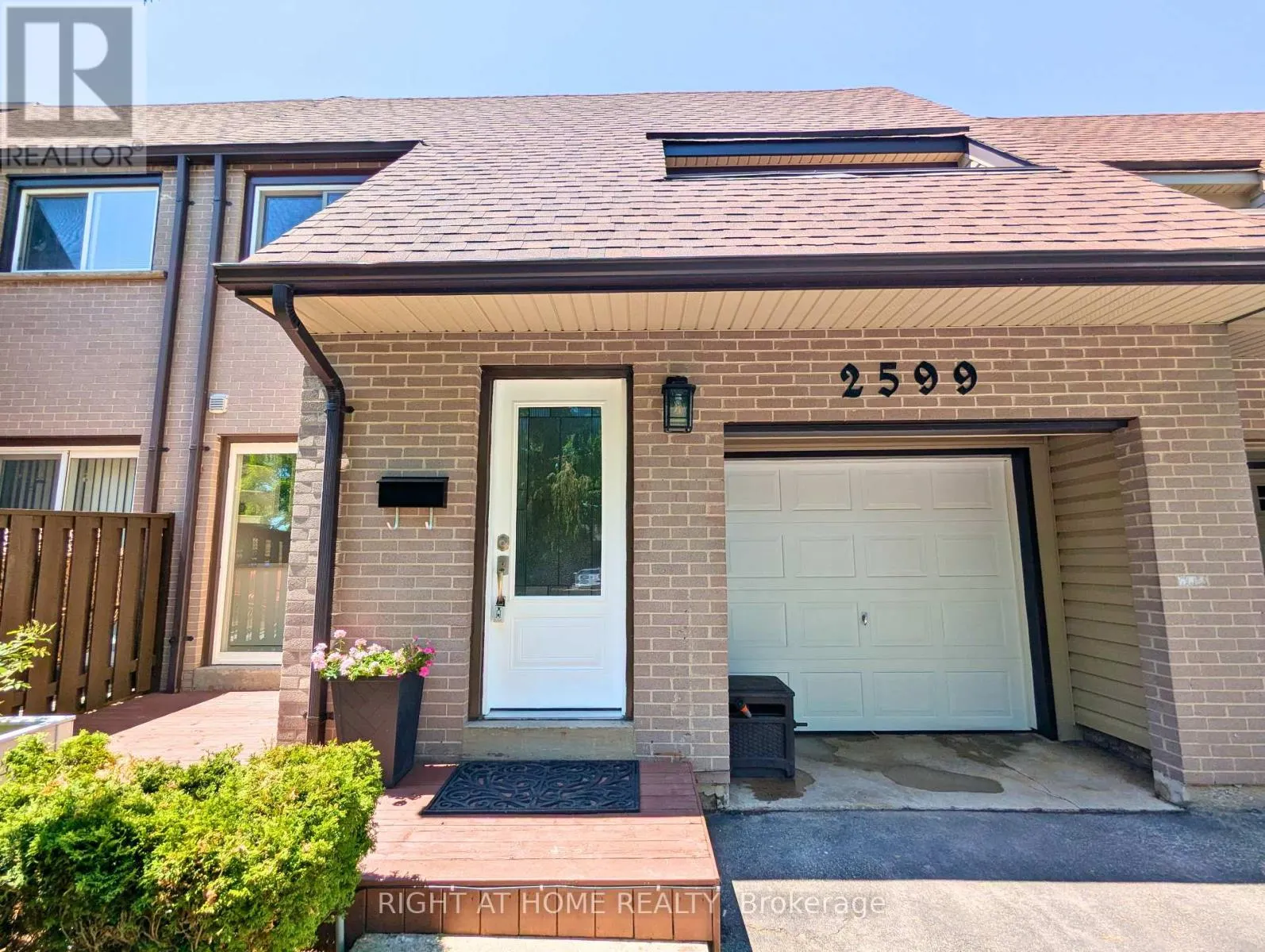 2599 INLAKE COURT