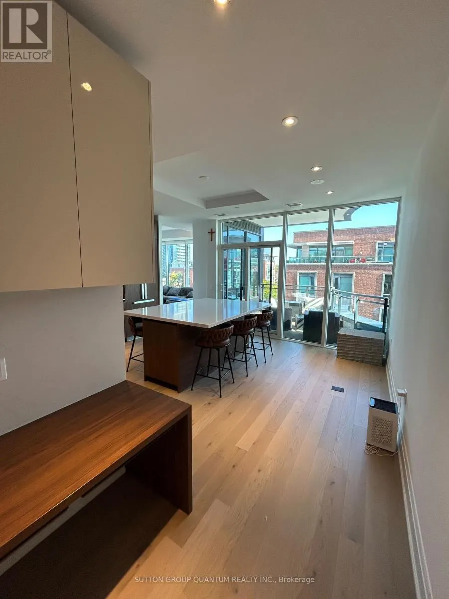 504 - 55 PORT STREET E
