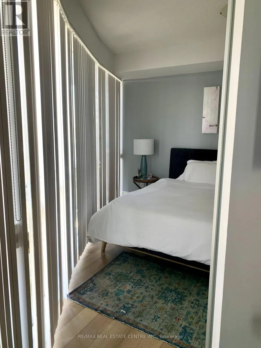 1906 - 80 MARINE PARADE DRIVE N