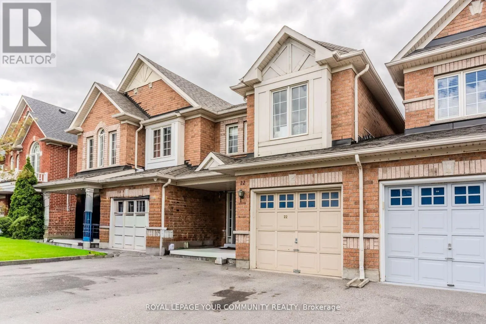 22 PANAMA PLACE
