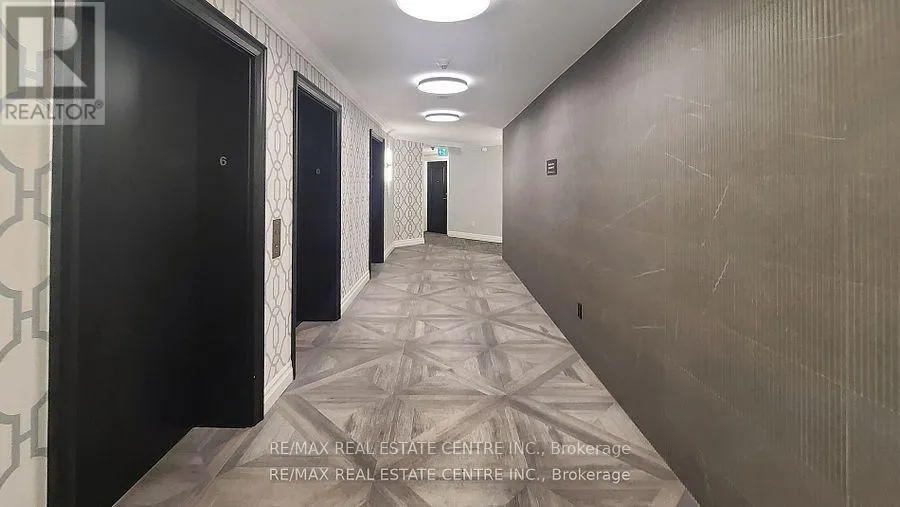 613 - 220 FORUM DRIVE