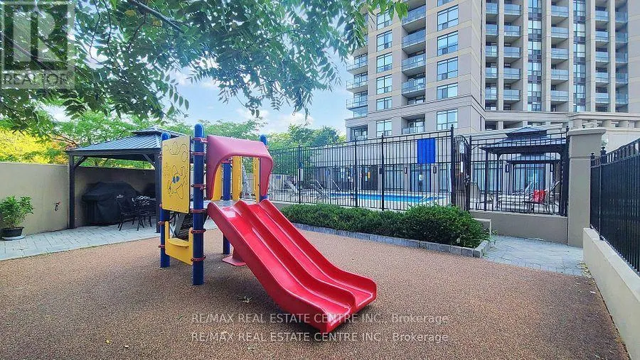 613 - 220 FORUM DRIVE