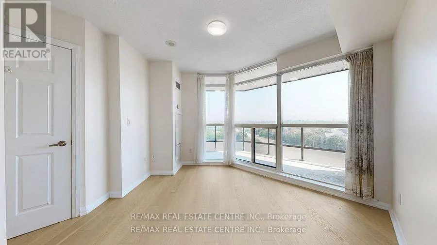 613 - 220 FORUM DRIVE