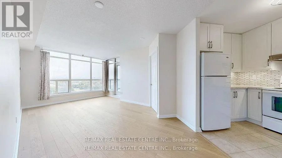 613 - 220 FORUM DRIVE
