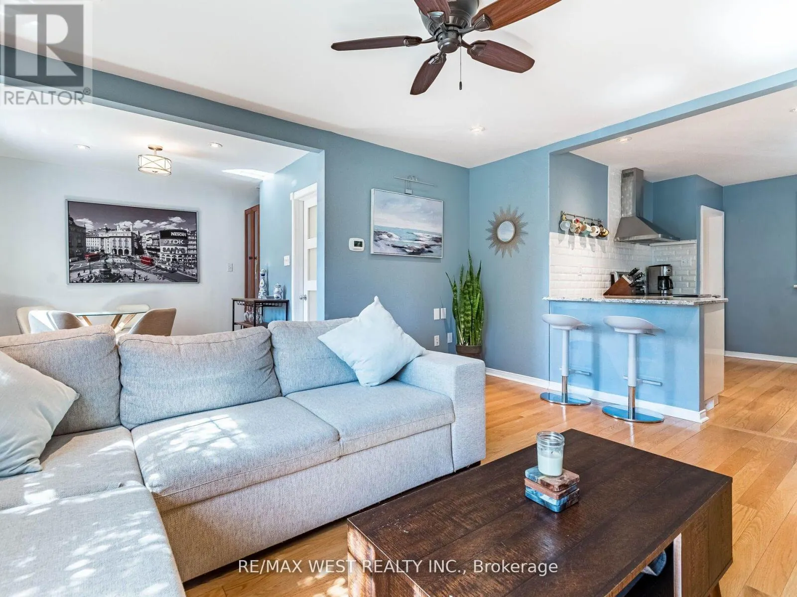 76 LABURNHAM AVENUE