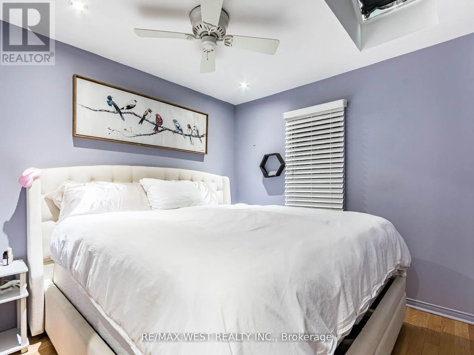 76 LABURNHAM AVENUE