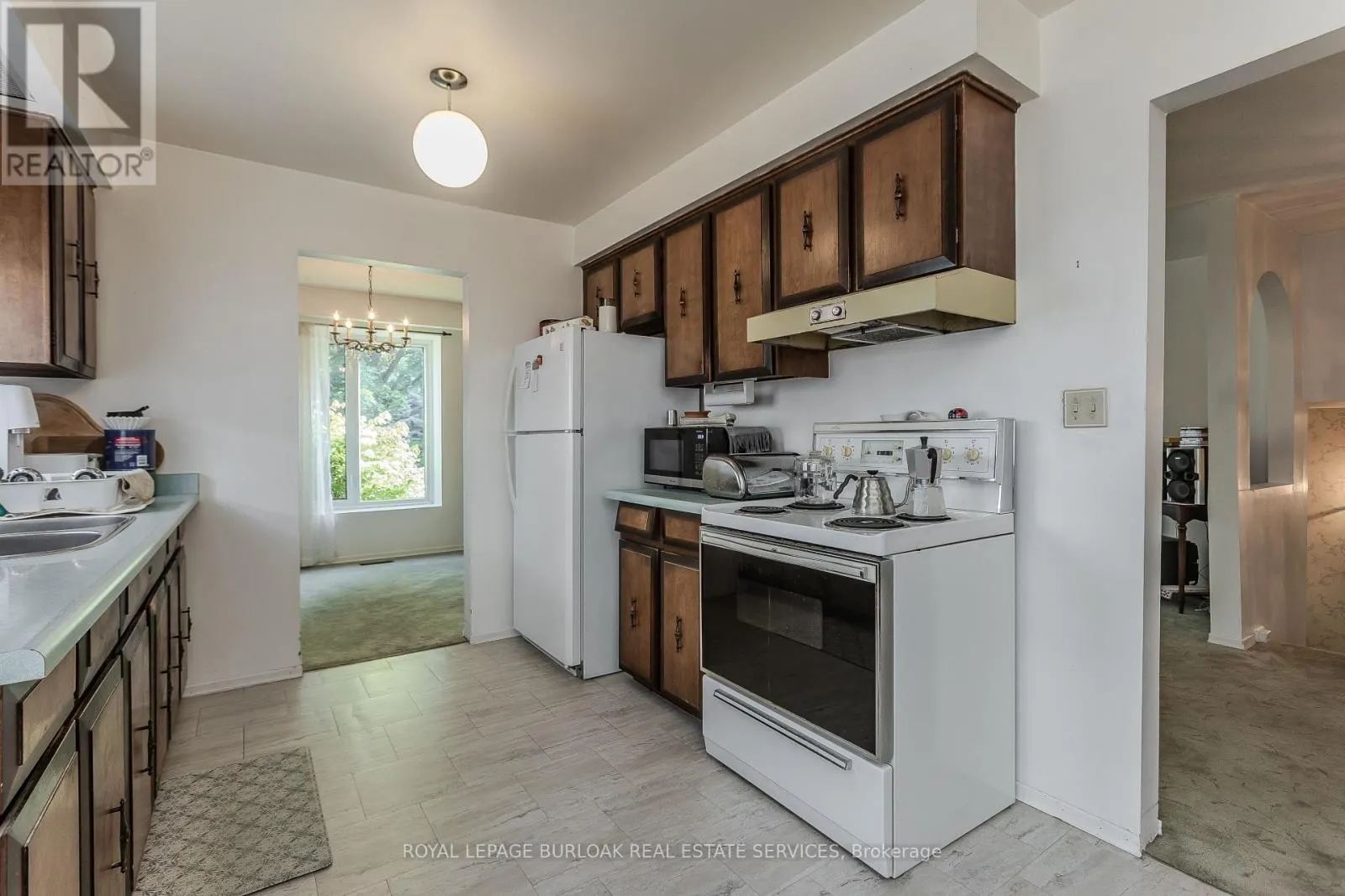 702 FRANCIS ROAD