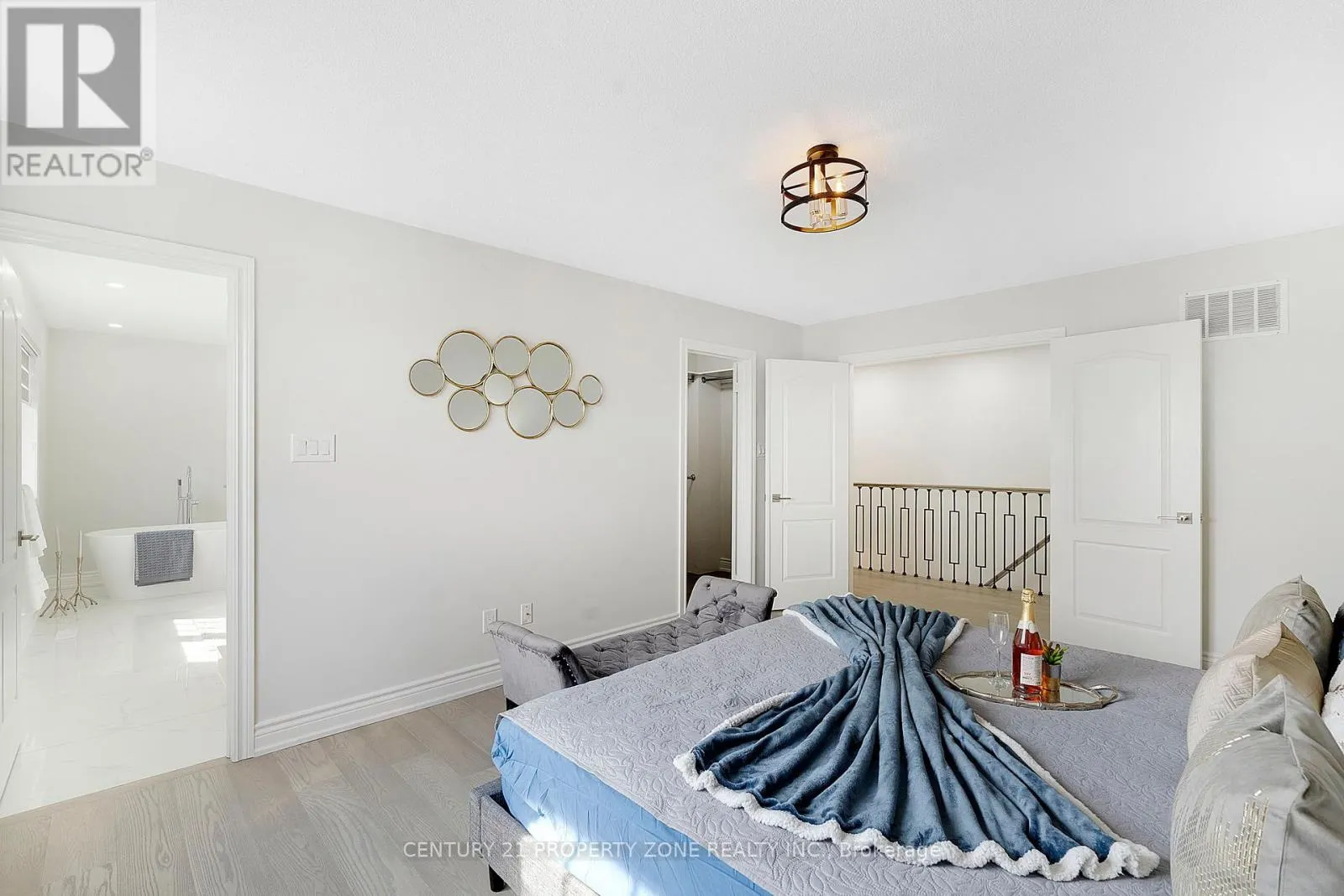 42 SPOTTED OWL CRESCENT