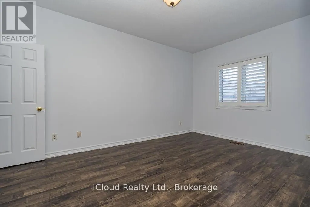 ROOM 2 - 12 KING GEORGE ROAD