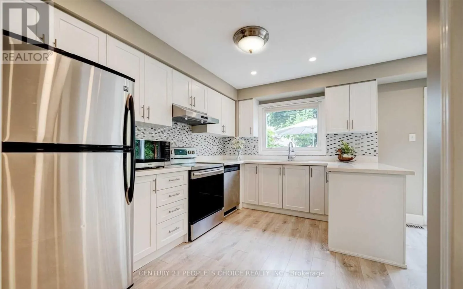 1162 LEEWOOD DRIVE