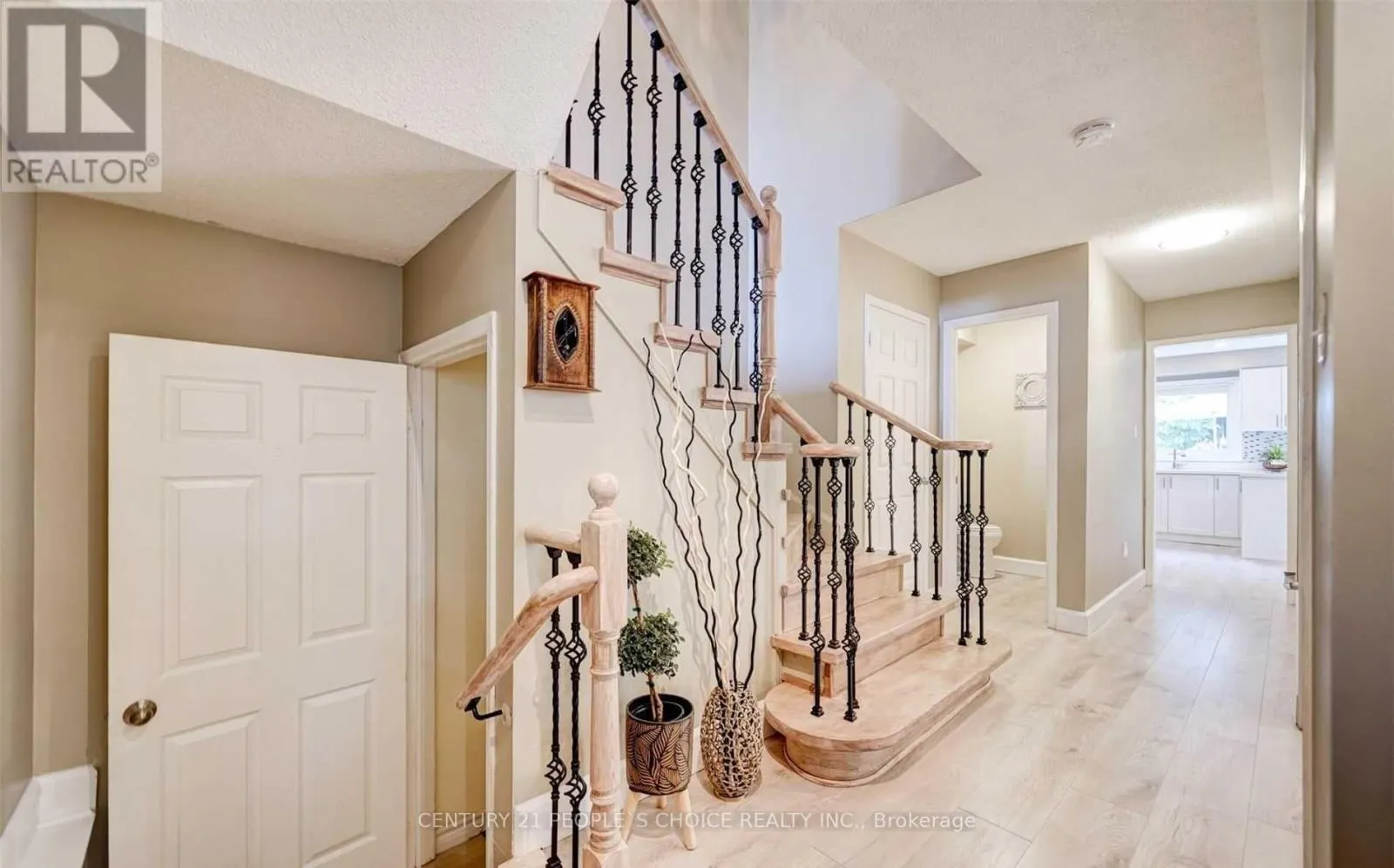 1162 LEEWOOD DRIVE
