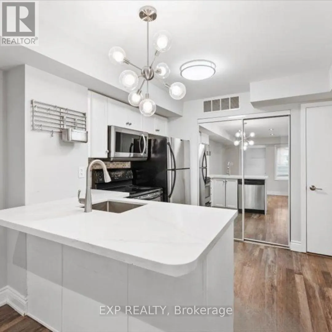 TH725 - 10 LAIDLAW STREET