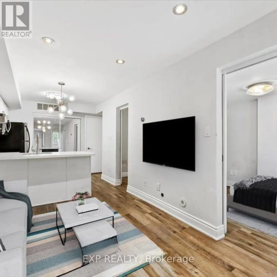 TH725 - 10 LAIDLAW STREET