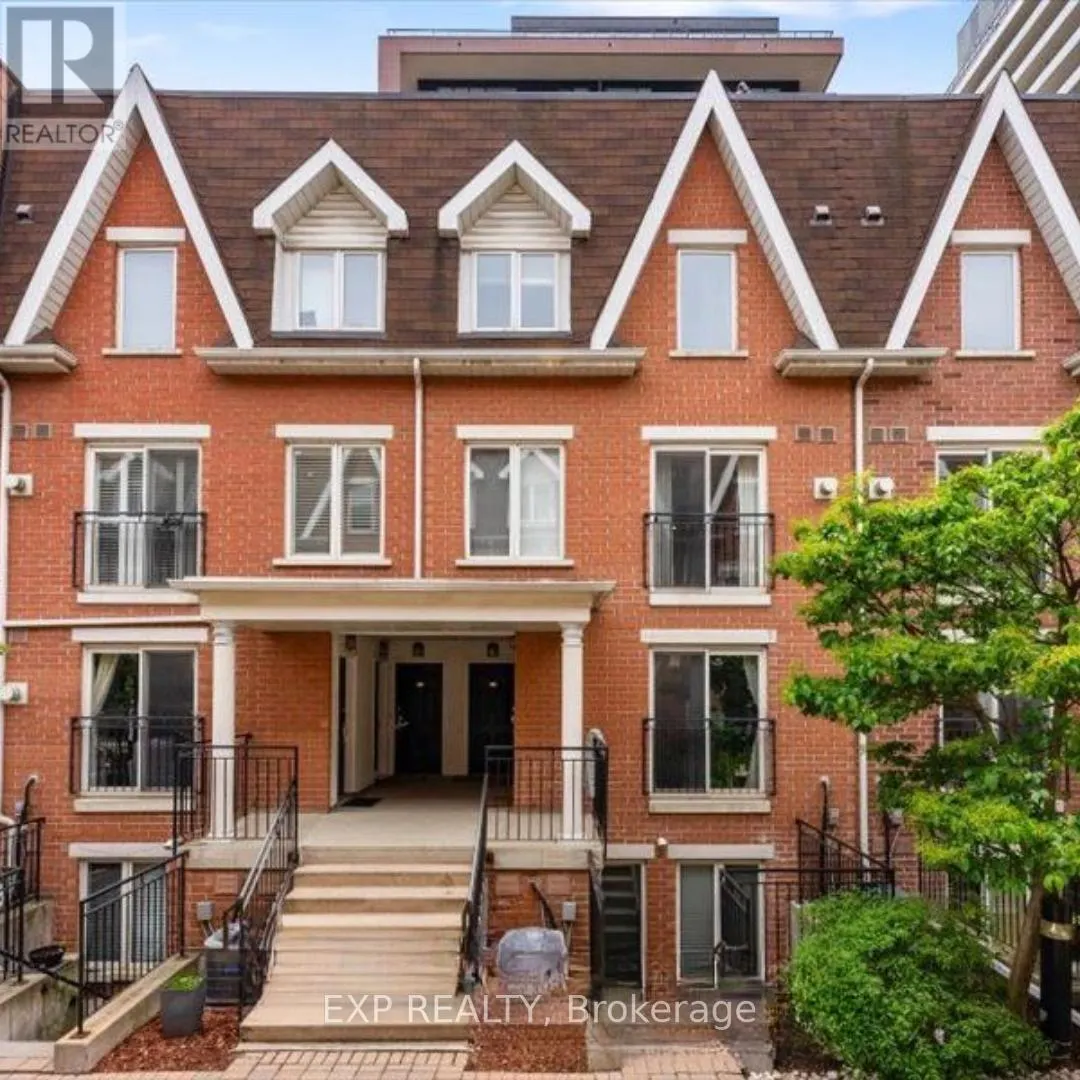 TH725 - 10 LAIDLAW STREET