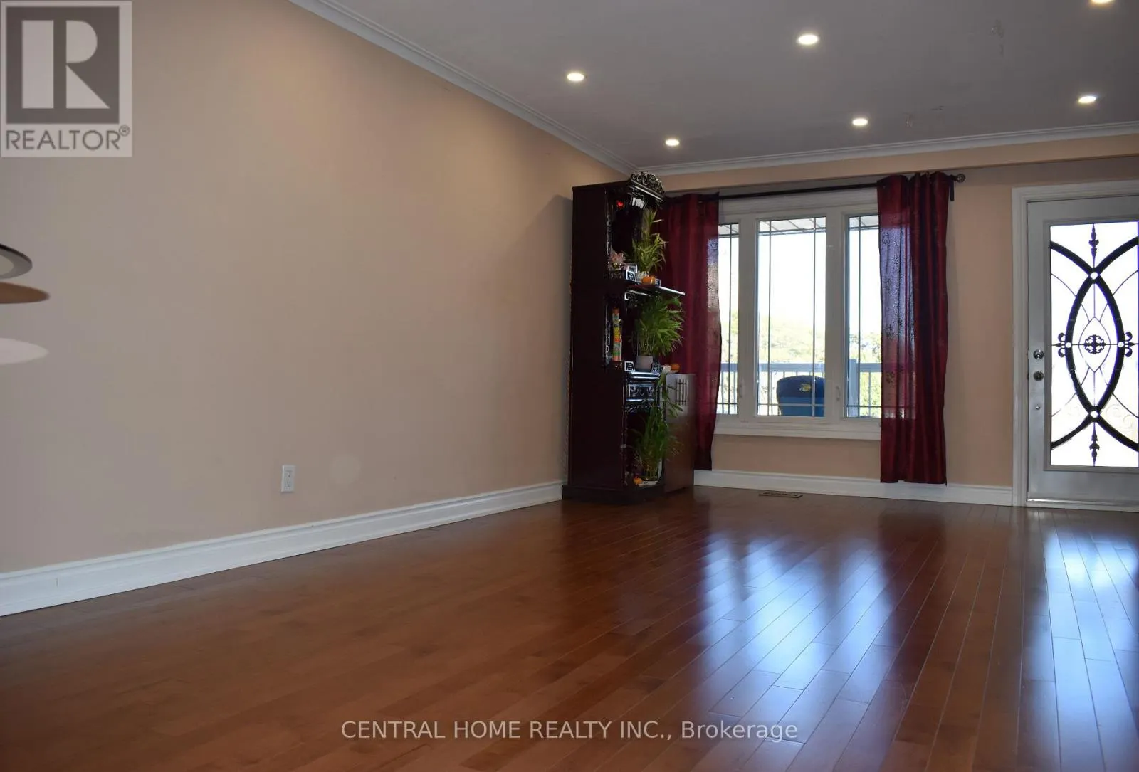 59 BLANEY CRESCENT