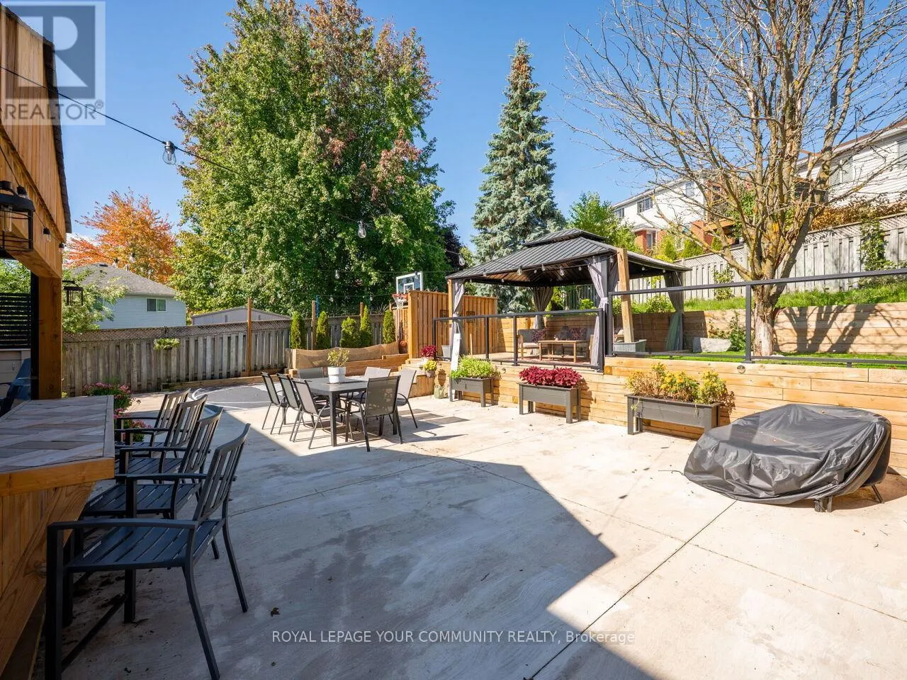 2 LAWTON COURT