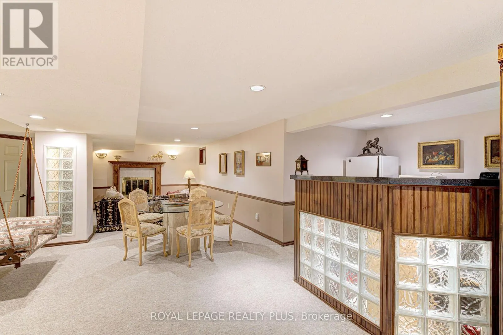 1760 FEATHERSTON COURT