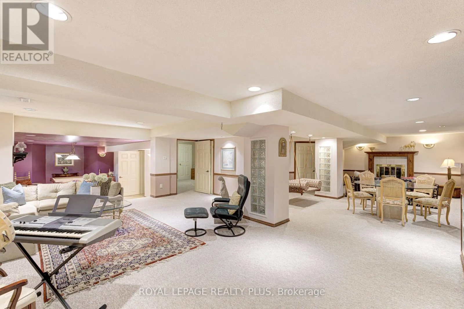 1760 FEATHERSTON COURT