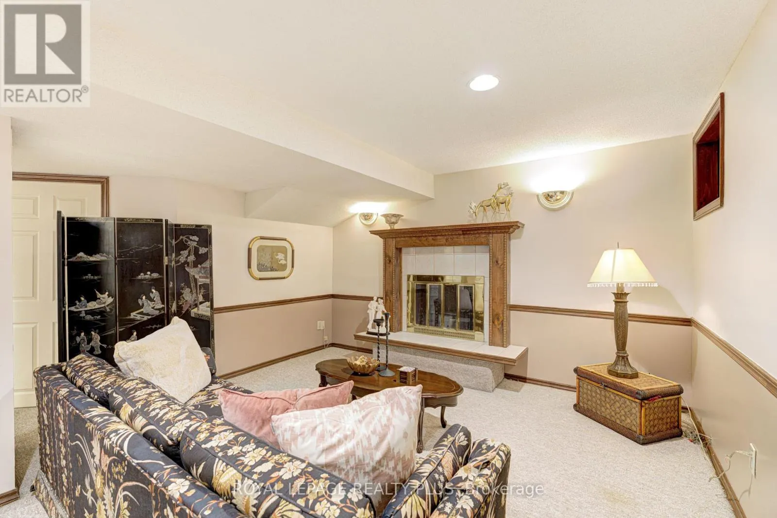 1760 FEATHERSTON COURT