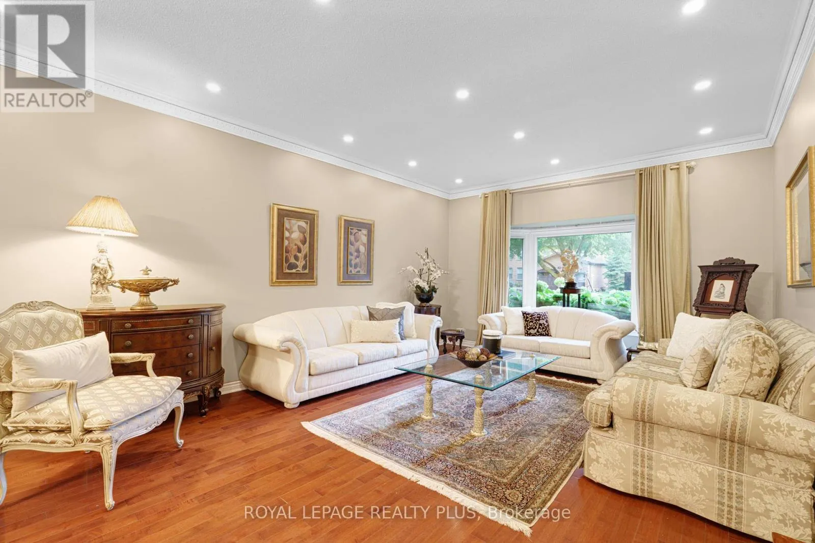 1760 FEATHERSTON COURT