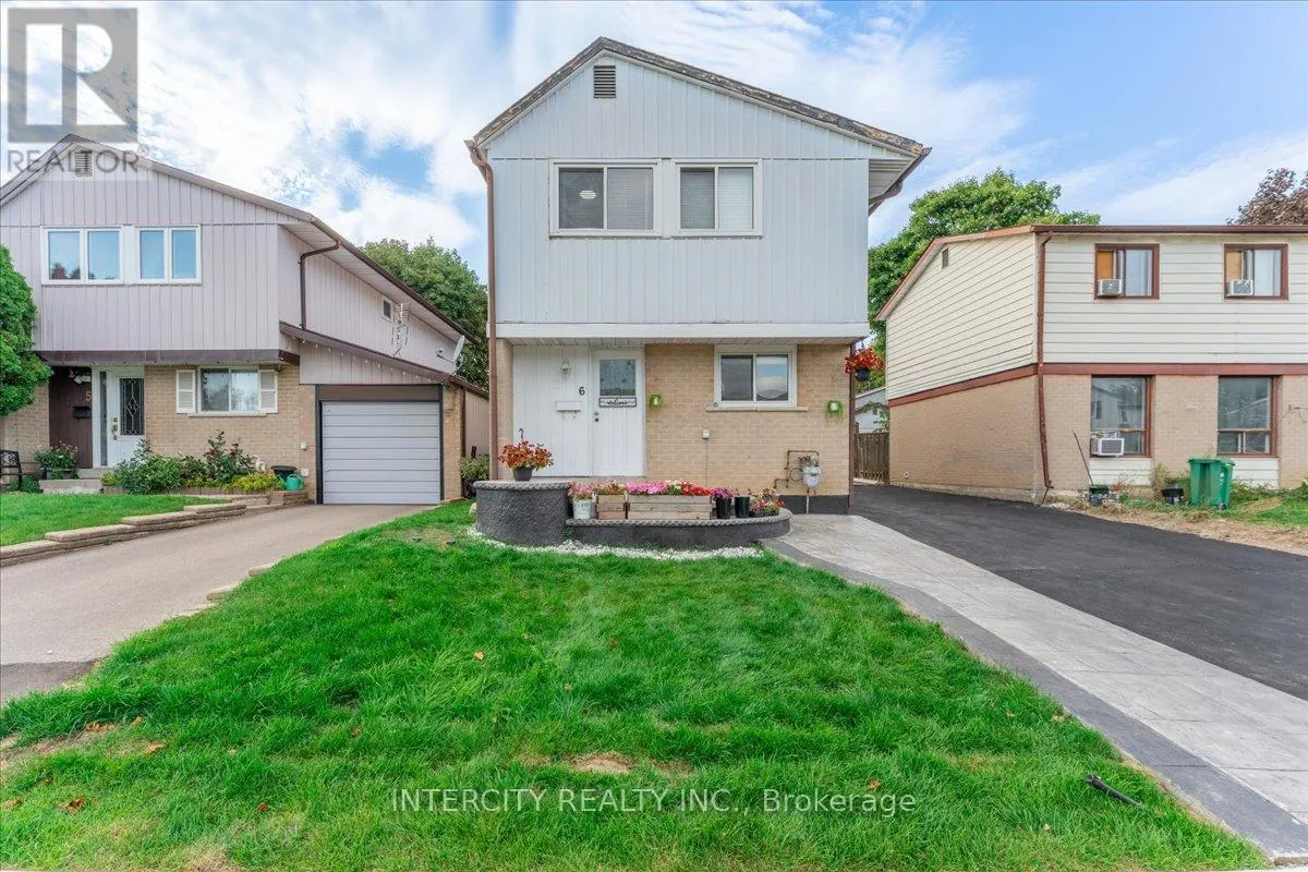 6 HEDLEY COURT