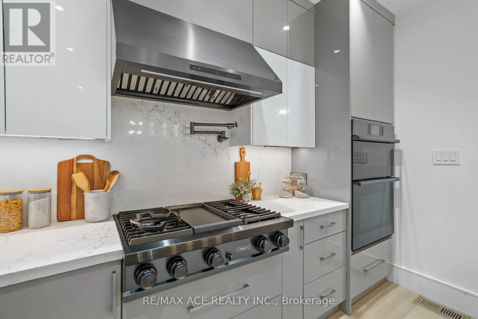 10A BENSON AVENUE W