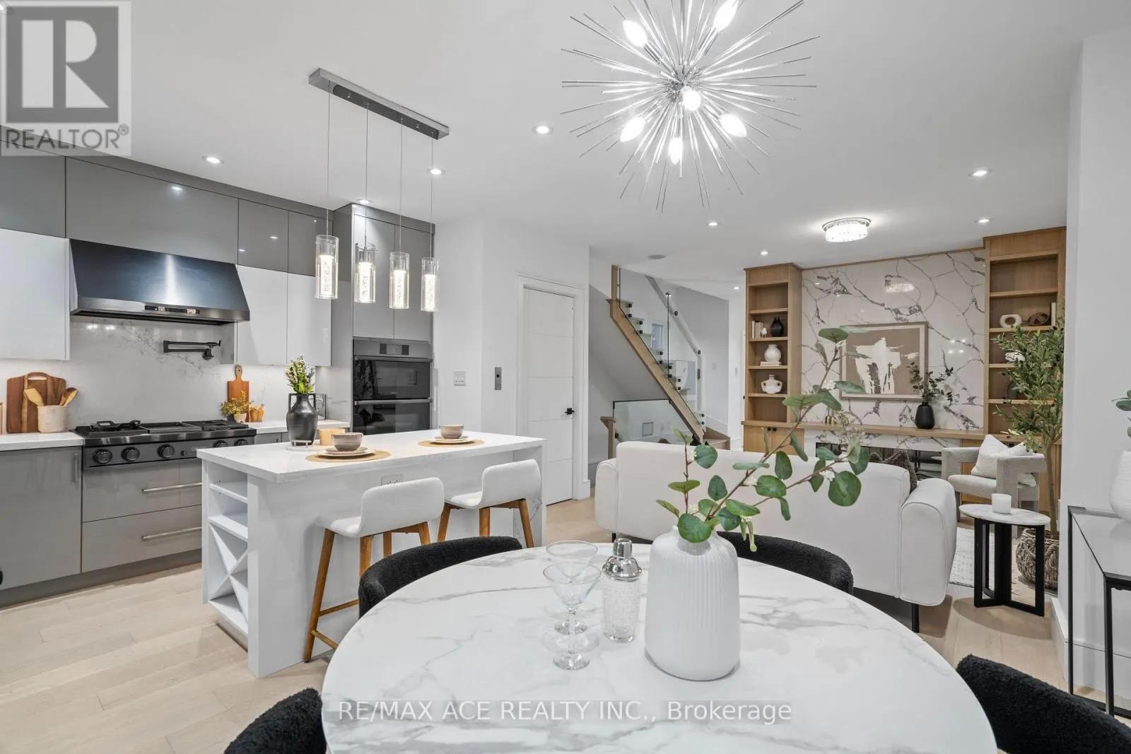 10A BENSON AVENUE W