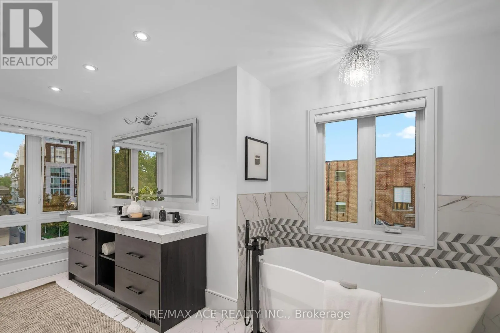10A BENSON AVENUE W