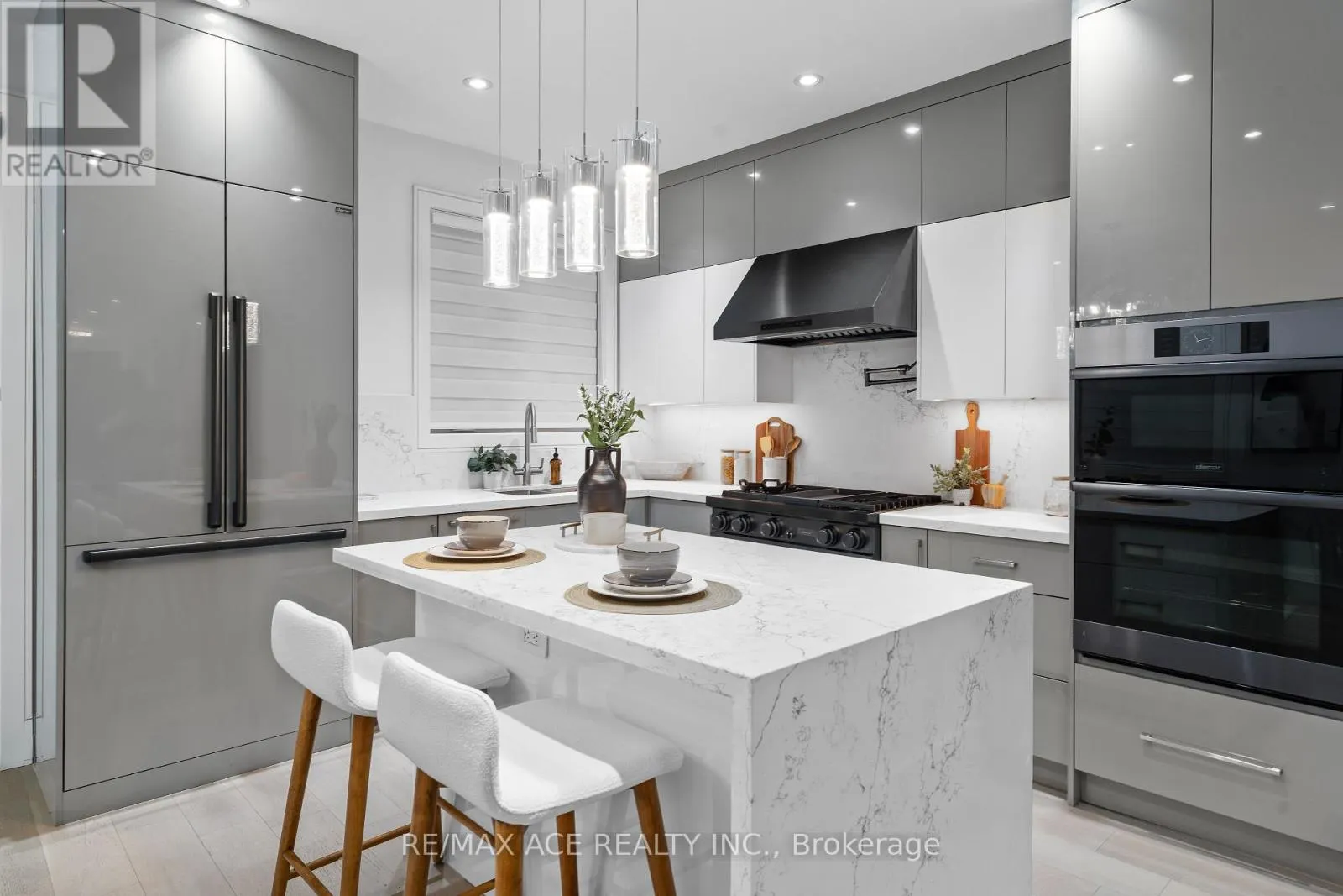 10A BENSON AVENUE W