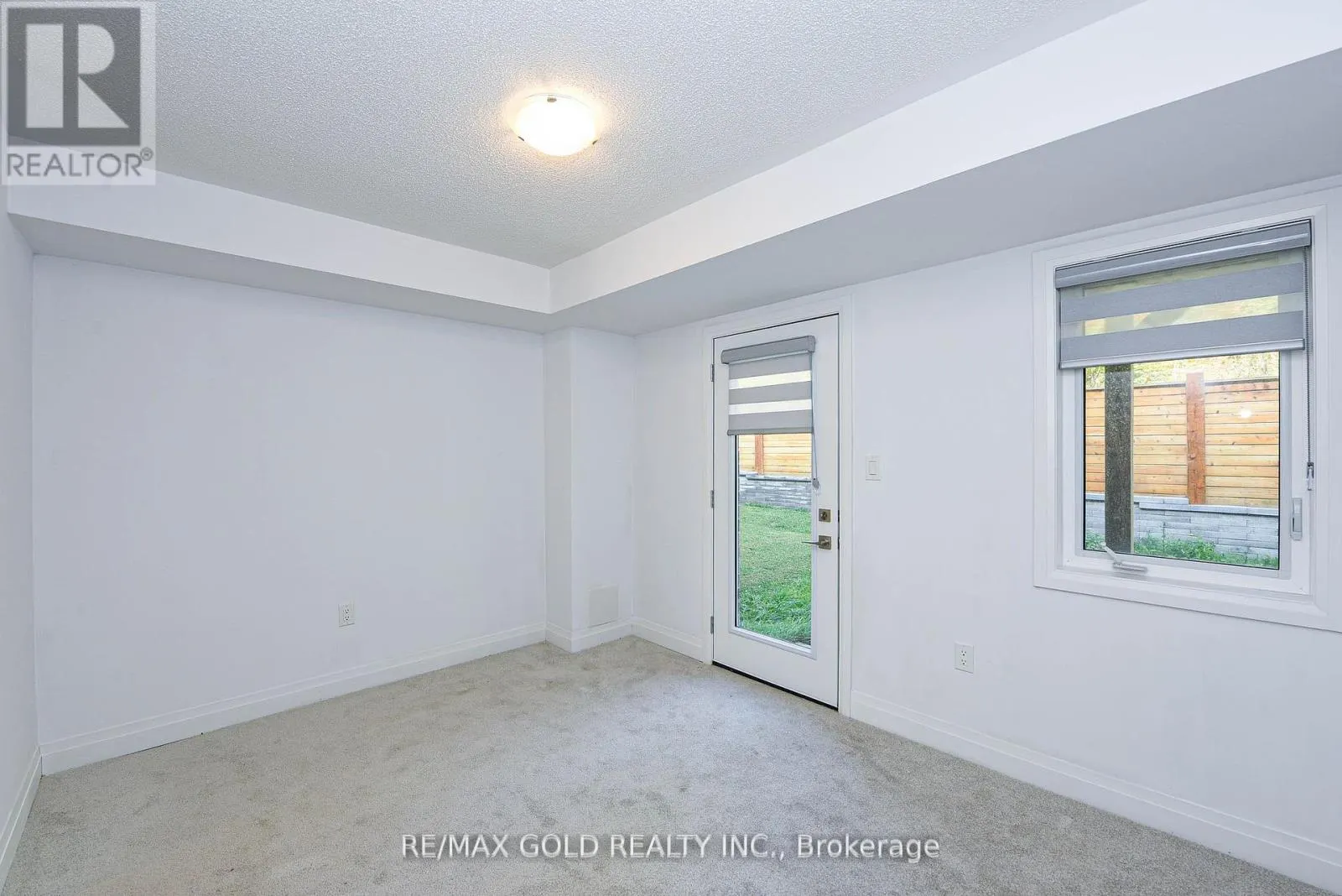 48 WINDTREE WAY