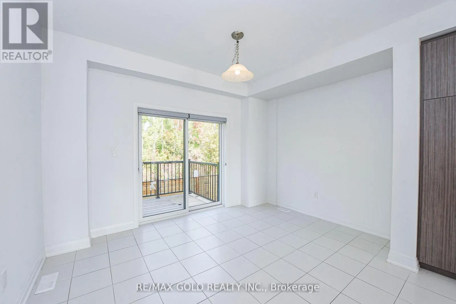 48 WINDTREE WAY