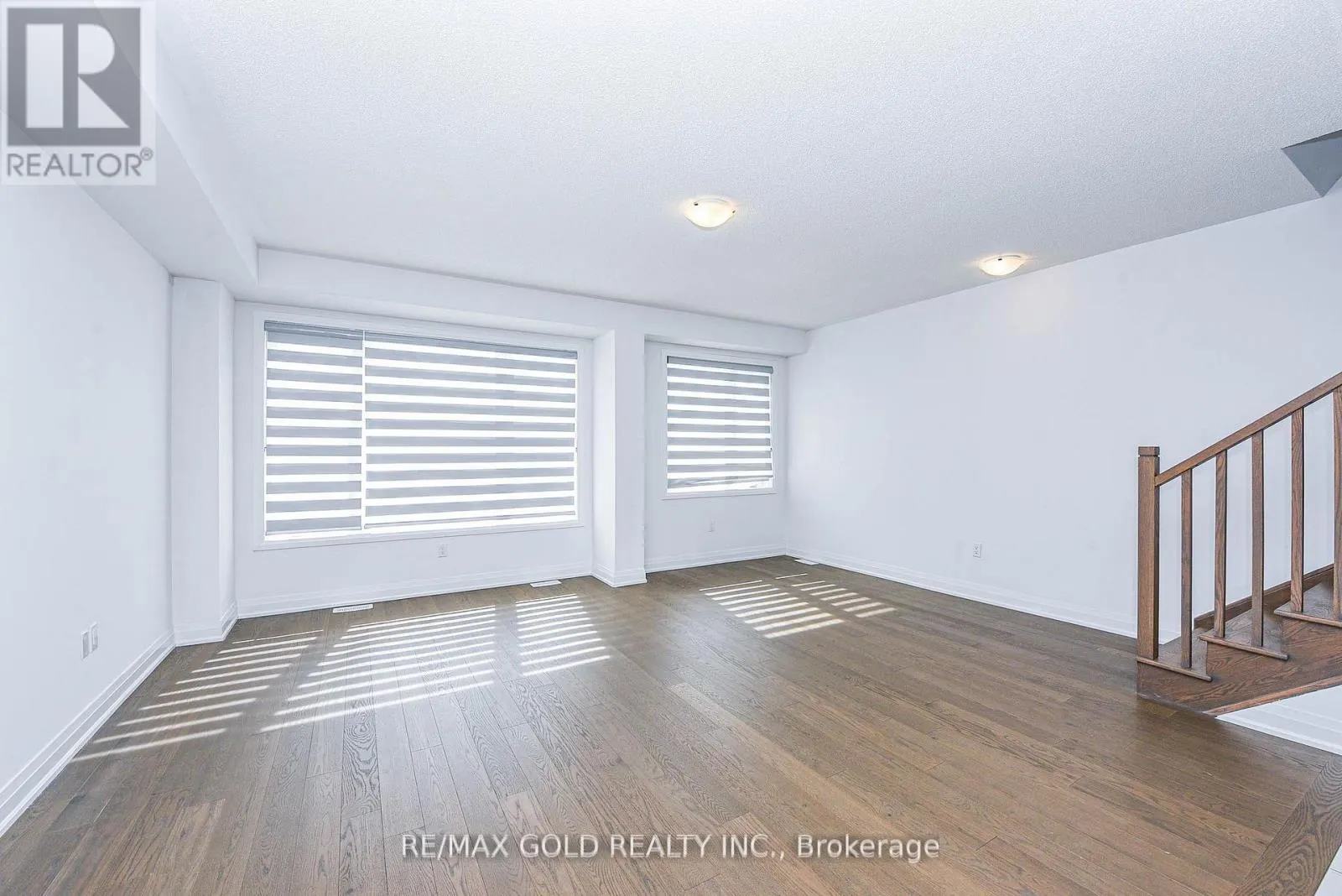 48 WINDTREE WAY