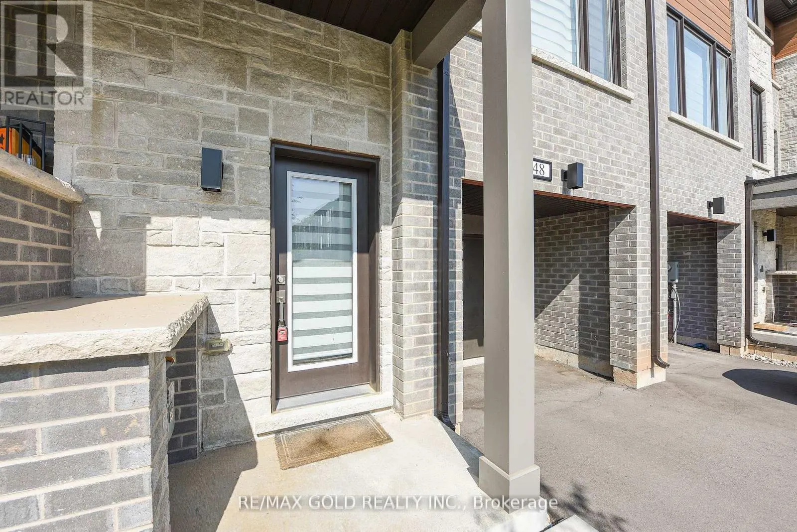 48 WINDTREE WAY