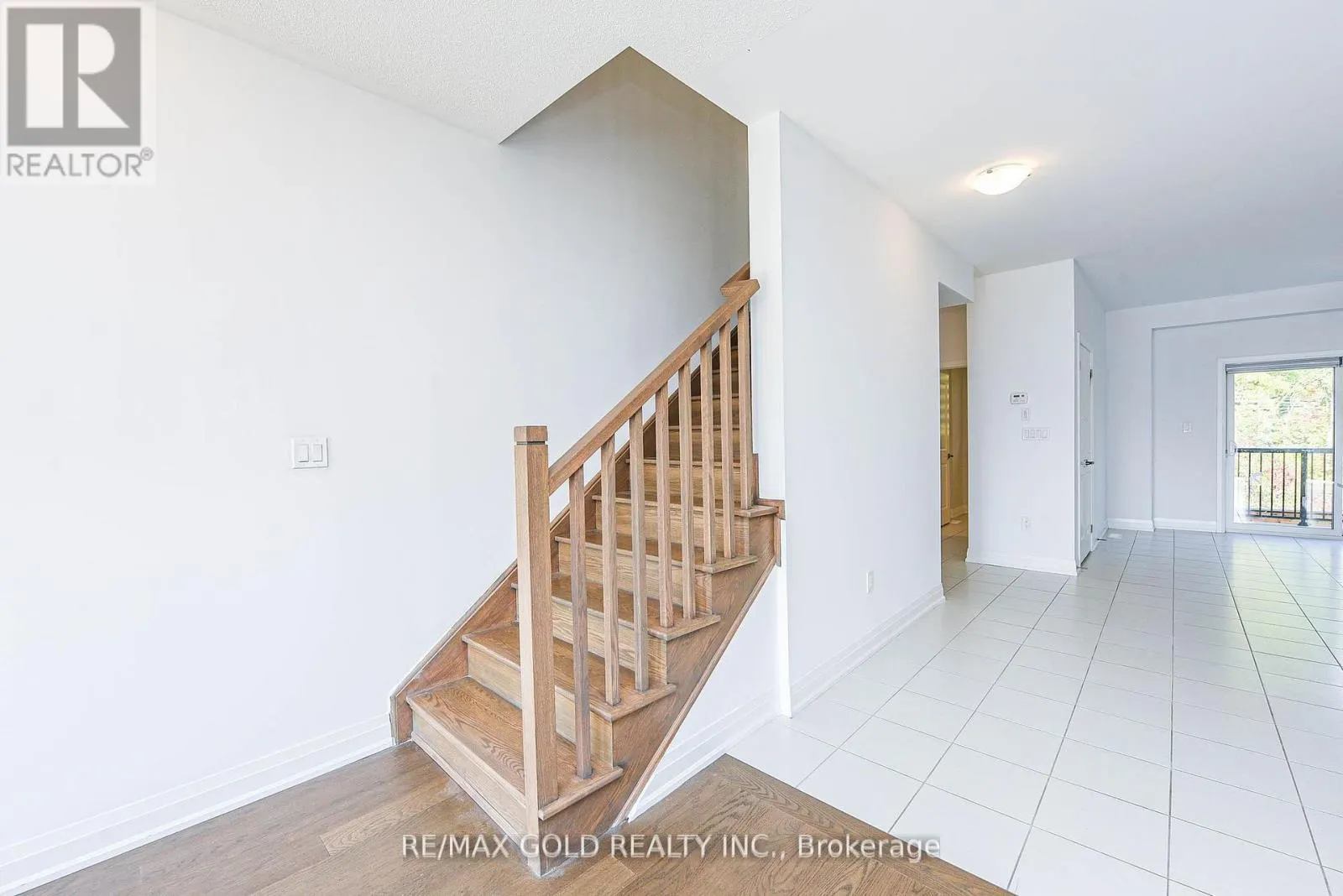 48 WINDTREE WAY